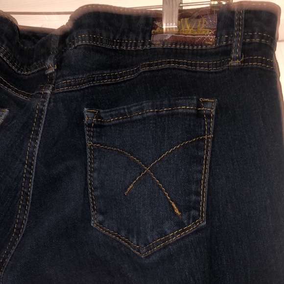 2 BWU - Picture 6 of 8